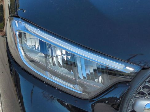 Used 2026 Mercedes-Benz GLC 300 image 10