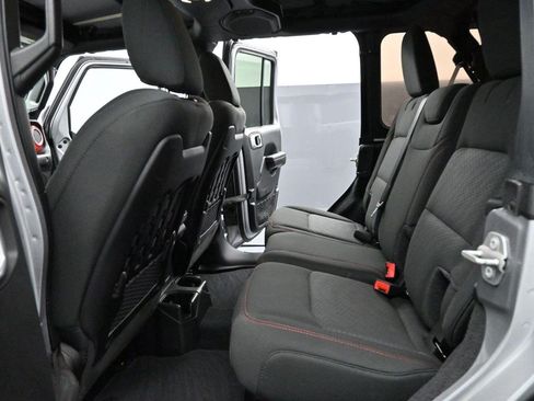 Used 2021 Jeep Wrangler Unlimited Rubicon AWD/4WD image 26