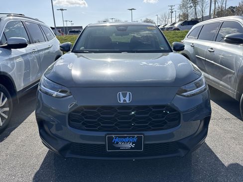 Used 2025 Honda HR-V LX image 3