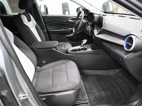 Used 2024 Chevrolet Trax LS image 11