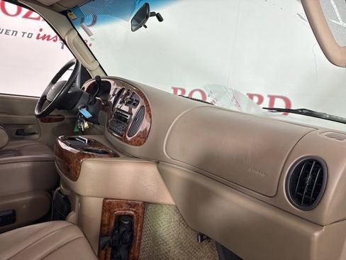 Used 2003 Ford E-150 and Econoline 150 image 13