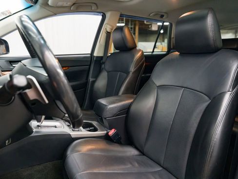 Used 2012 Subaru Outback 3.6R Limited image 23