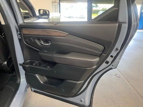 Used 2026 Honda Pilot Elite image 15