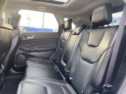 Used 2019 Ford Edge Titanium w/ Equipment Group 301A image 17