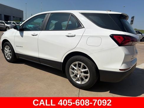 Used 2023 Chevrolet Equinox LS w/ Driver Confidence II Package AWD/4WD image 24