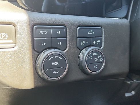 Used 2022 Chevrolet Silverado 1500 RST image 26