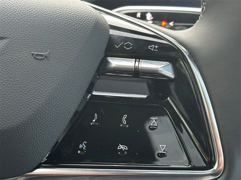 New 2026 Cadillac Lyriq Sport image 34