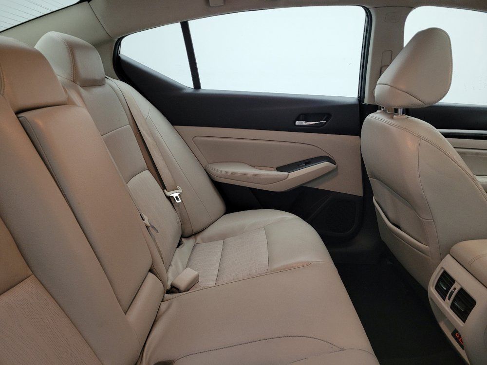 Used 2019 Nissan Altima 2.5 Platinum FWD image 19