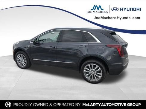 Used 2022 Cadillac XT5 Premium Luxury FWD image 3