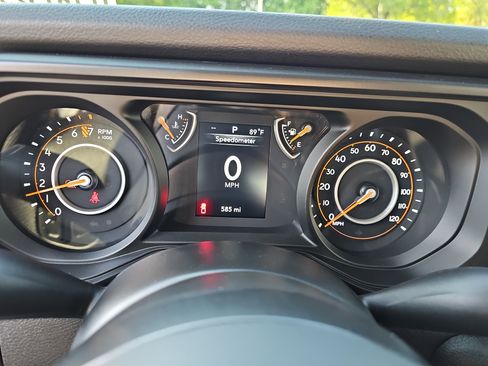 Used 2026 Jeep Gladiator Sport AWD/4WD image 19