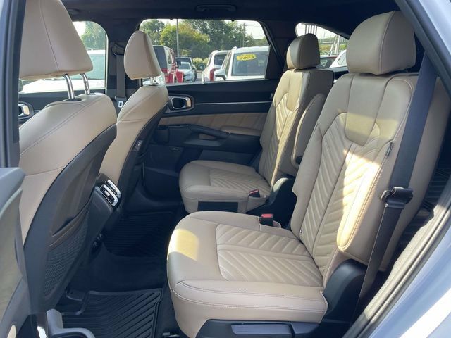 Used 2026 Kia Sorento SX Prestige w/ Olive Brown Leather Package AWD/4WD image 12