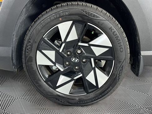 Certified 2025 Hyundai Kona SEL image 32