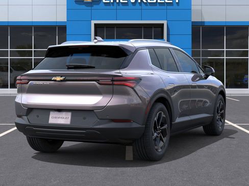 New 2026 Chevrolet Equinox EV LT image 29