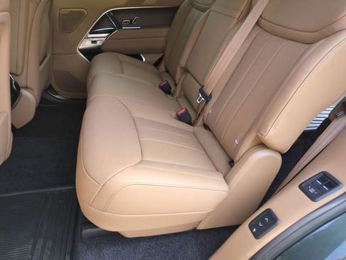 New 2026 Land Rover Range Rover Long Wheelbase SE AWD/4WD image 15
