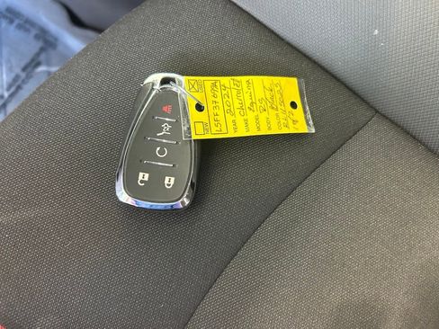 Used 2024 Chevrolet Equinox RS image 46