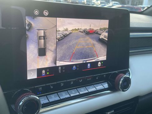 Certified 2023 GMC Canyon AT4X w/ Edition 1 image 4