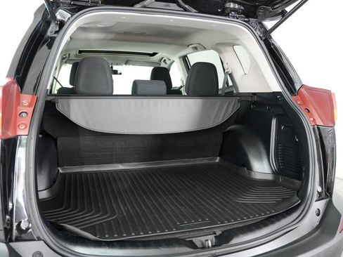 Used 2013 Toyota RAV4 XLE AWD/4WD image 31