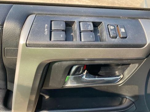 Used 2018 Toyota 4Runner SR5 RWD image 20