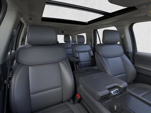 New 2026 Ford Expedition Active RWD image 10
