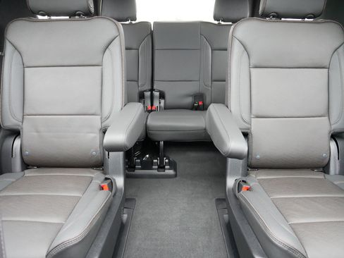 Certified 2024 Chevrolet Tahoe High Country w/ Advanced Technology Package image 13