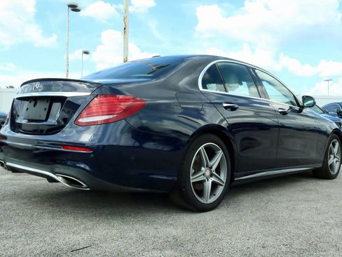 Used 2017 Mercedes-Benz E 300 image 3