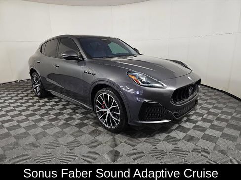 Used 2023 Maserati Grecale Trofeo AWD/4WD image 1