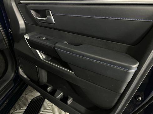 Used 2022 Toyota Tundra Platinum image 33