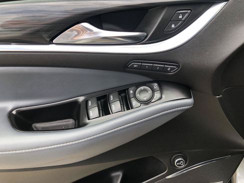 Used 2023 Buick Enclave Premium AWD/4WD image 19