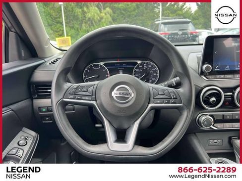 Certified 2023 Nissan Sentra SV FWD image 14