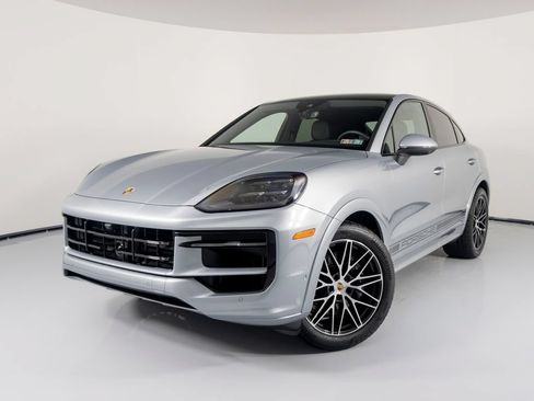 Certified 2026 Porsche Cayenne Coupe AWD/4WD image 1