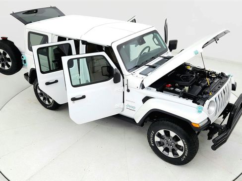 Used 2021 Jeep Wrangler Unlimited Sahara image 24