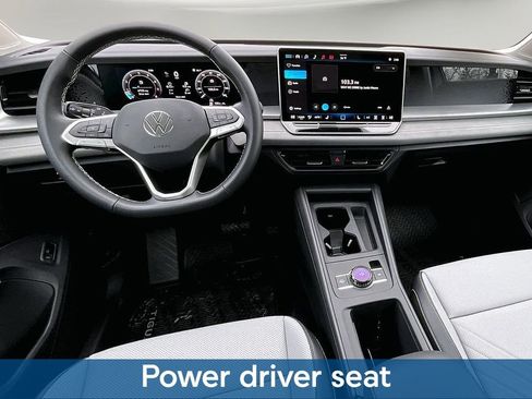 New 2026 Volkswagen Tiguan SE image 6