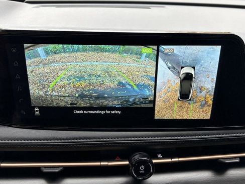 Certified 2024 Nissan Ariya FWD image 21