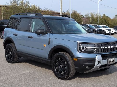 Certified 2025 Ford Bronco Sport Badlands image 1