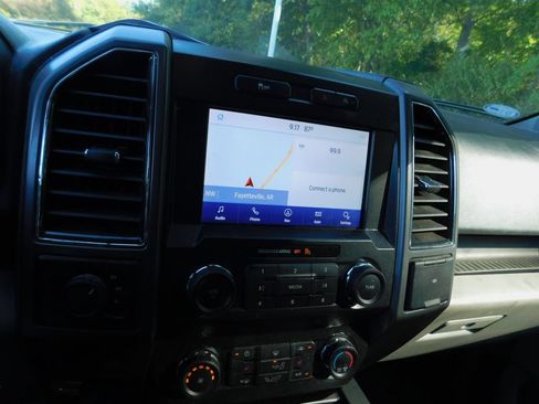 Used 2019 Ford F150 XLT w/ Equipment Group 302A Luxury AWD/4WD image 9