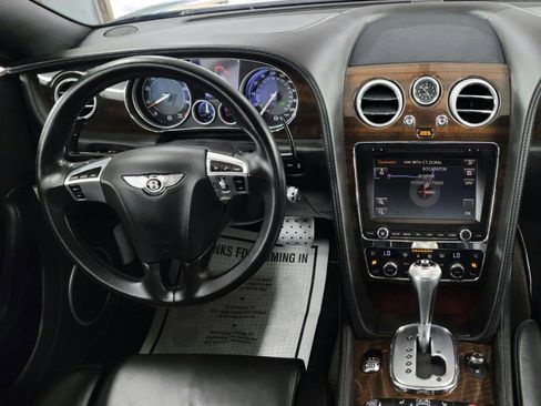 Used 2014 Bentley Continental GT image 19