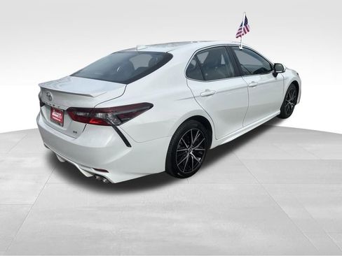 Used 2023 Toyota Camry SE image 21
