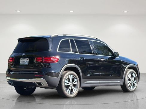 Used 2026 Mercedes-Benz GLB 250 image 5