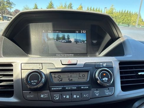 Used 2016 Honda Odyssey EX-L image 14