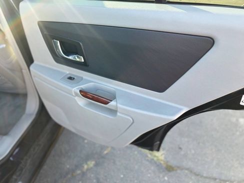 Used 2004 Cadillac SRX AWD/4WD image 11