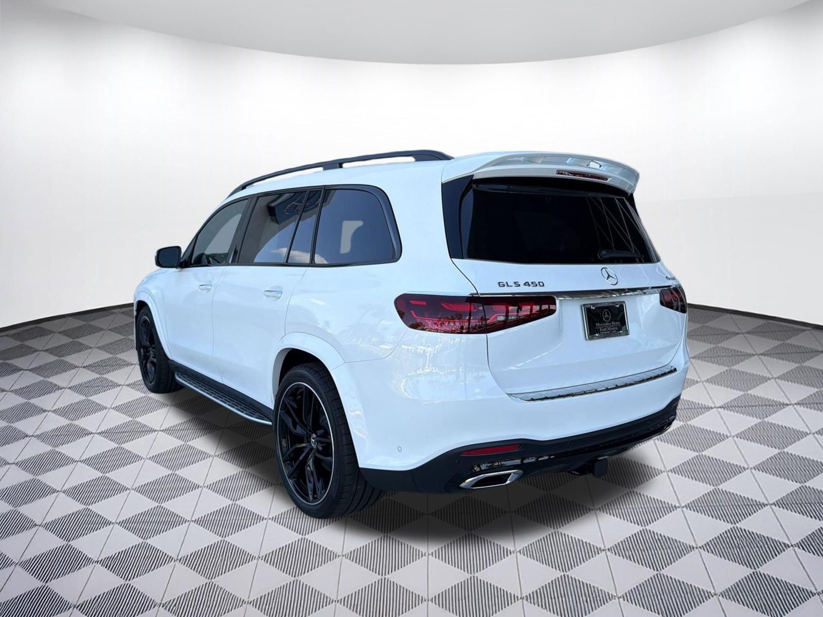 New 2026 Mercedes-Benz GLS 450 4MATIC image 3