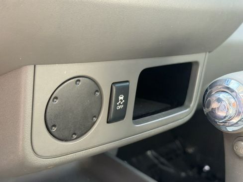 Certified 2019 Nissan Frontier SV RWD image 30