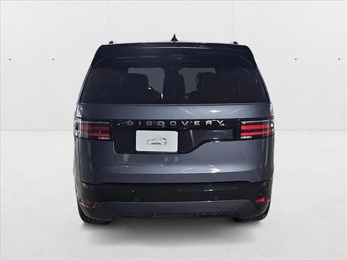 New 2025 Land Rover Discovery Dynamic SE image 6