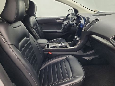 Used 2024 Ford Edge SEL image 21