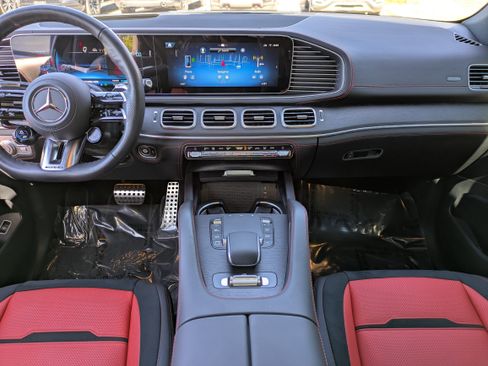 Used 2025 Mercedes-Benz GLE 53 AMG AMG GLE 53 image 17