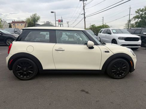 Used 2018 MINI Cooper 2-Door Hardtop FWD image 10