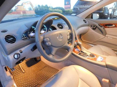 Used 2007 Mercedes-Benz SL 550 image 10