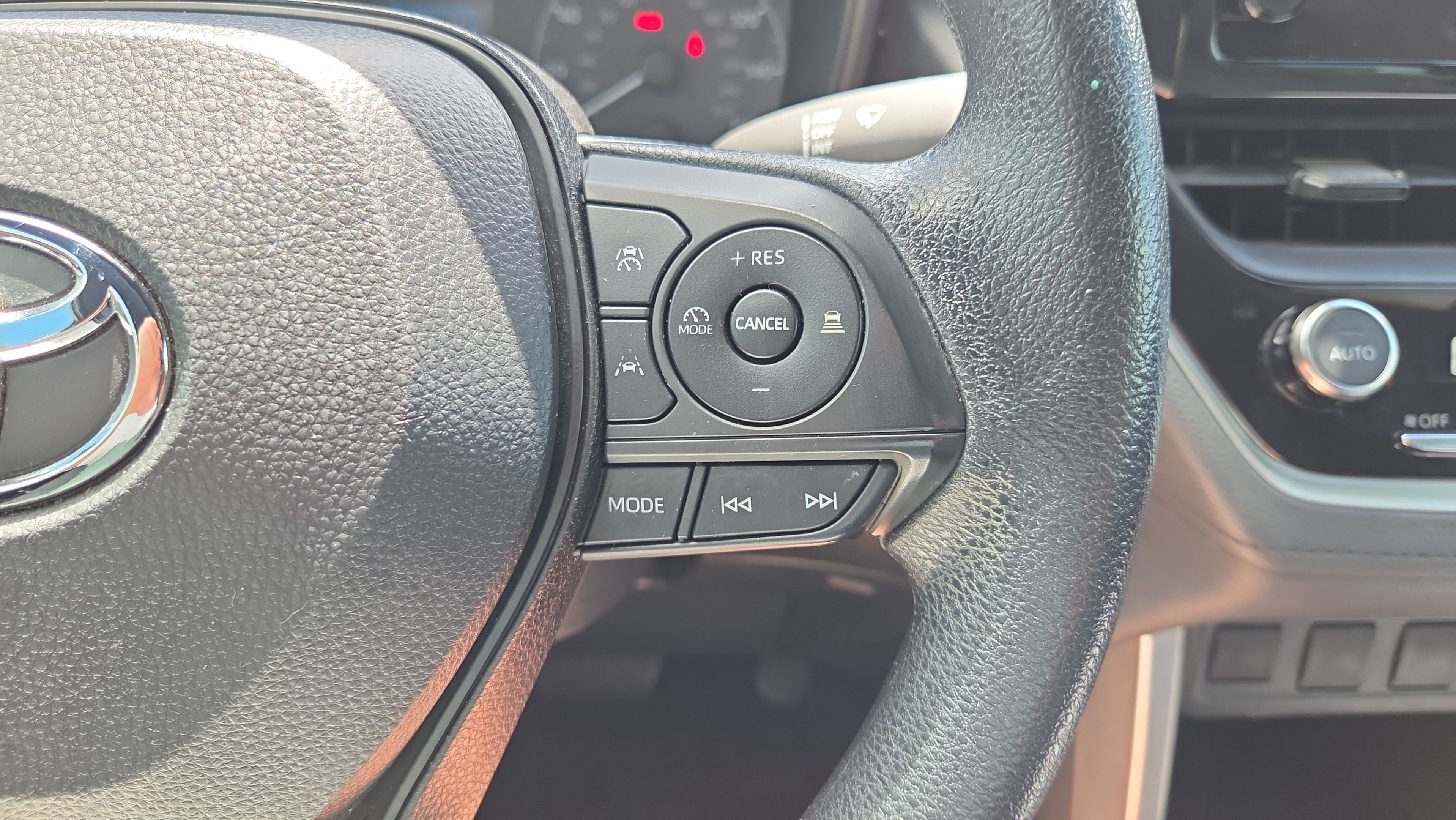 Certified 2023 Toyota Corolla Cross AWD Hybrid image 26