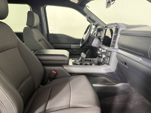 Used 2025 Ford F150 XLT w/ Equipment Group 302A MID image 10