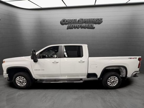 Used 2025 Chevrolet Silverado 2500 LT w/ Safety Package AWD/4WD image 2